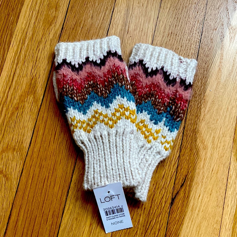 Knitted gloves